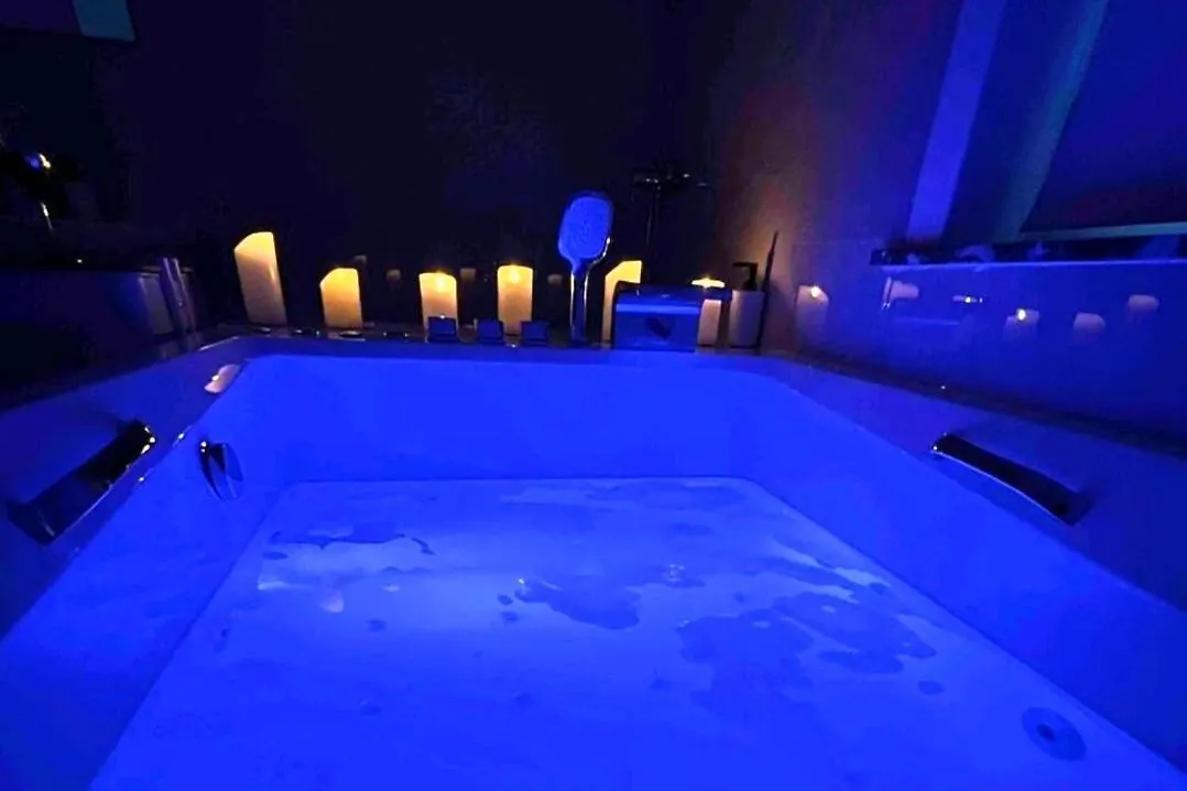 Sublime Appartement Calme Cosy & Jacuzzi Brussels 0*,